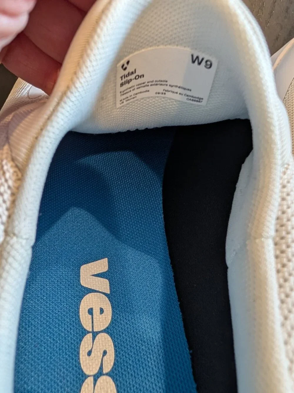 Vessi Tidal Slip-On - Warm White - Size 9 - Fully Waterproof